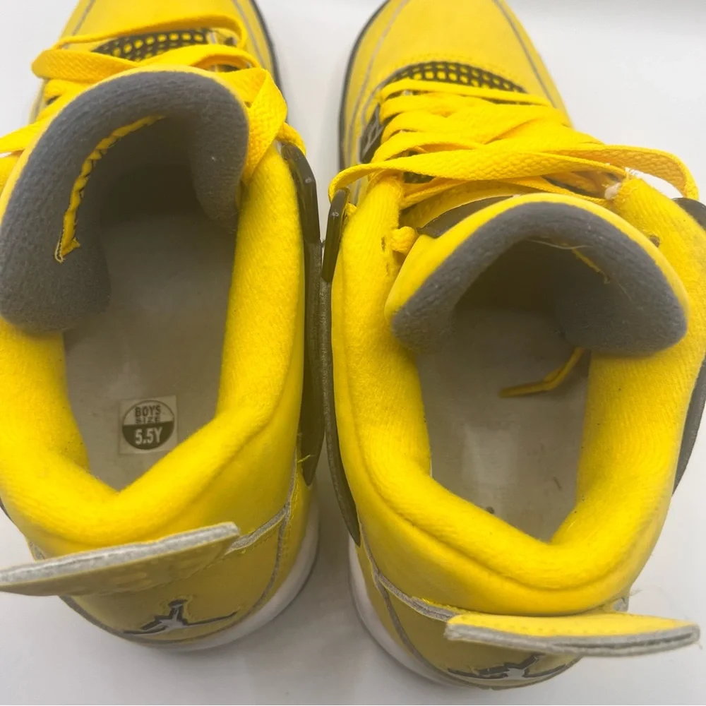 Air Jordan 4 Lightning 2021 GS 5.5Y‎ Tour Yellow Hype Streetwear Sneaker